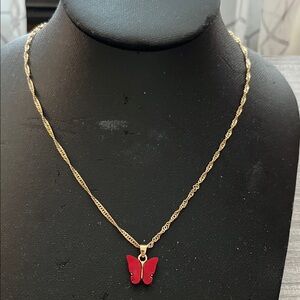 Elegant Gold Butterfly Necklace